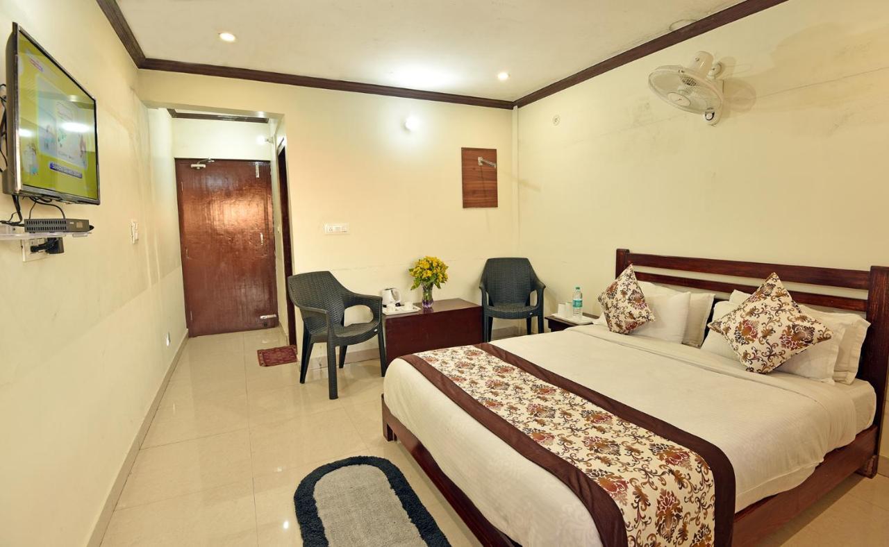 Green Roof Hotel Nainital Bagian luar foto