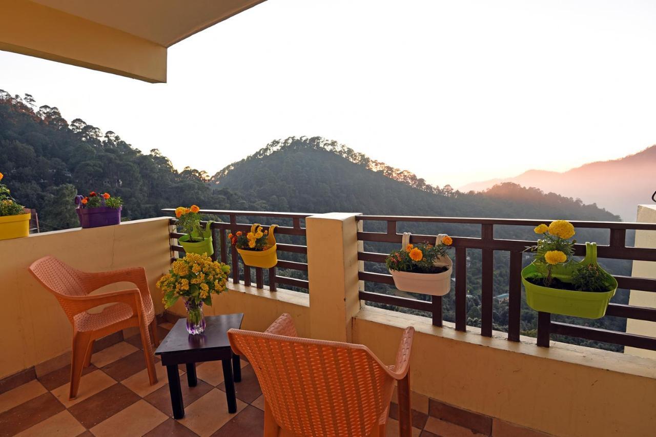 Green Roof Hotel Nainital Bagian luar foto